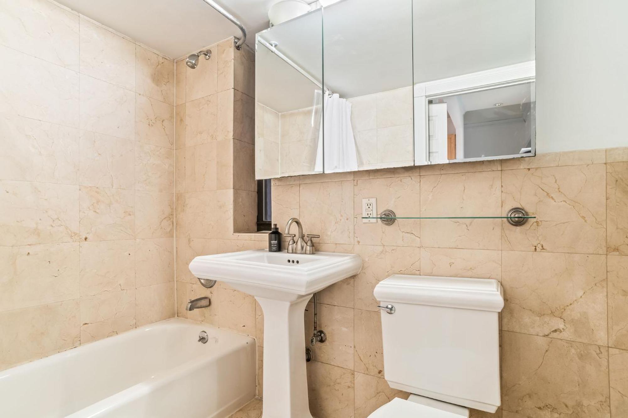 Cute 3bd 2bath Appartement